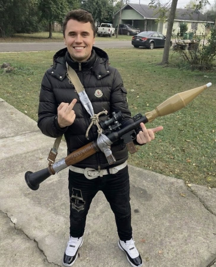 PottedFan's tweet photo. @DevounYT who could've guessed that a 13 year old was a fuckin moron. Watch your kids bruh get them off discord https://t.co/DhrgzzBYdA