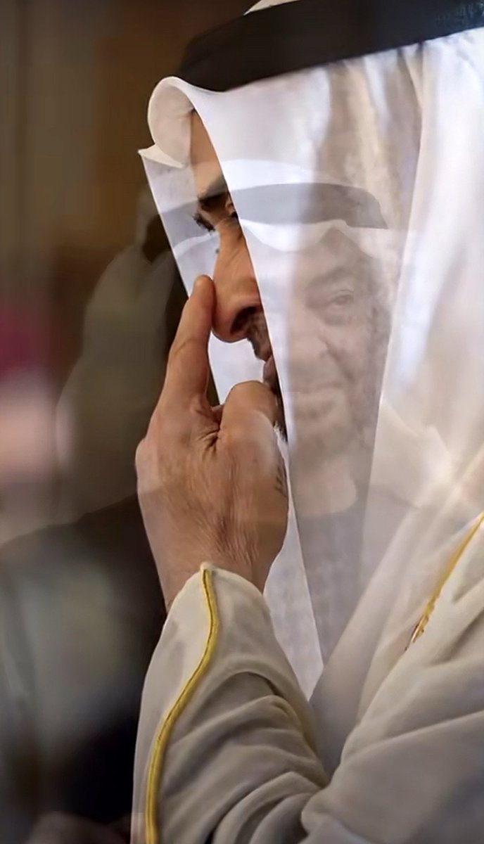 AlmaazmiSim's tweet photo. @MohamedBinZayed نموت لتحيا دولة الإمارات العربية المتحدة ❤️ https://t.co/ebuR8DZ3E0