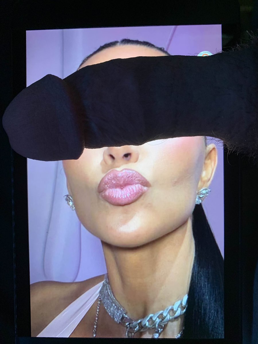 GaxtKol's tweet photo. I love leaking my precum all over Kim’s DSL🤤 #hot #celebgoom #kimk #precum #cocktribute #cocktrib #jerktribute #gooning #gooner #dsl #lips #nutty https://t.co/1geDrQlOSC