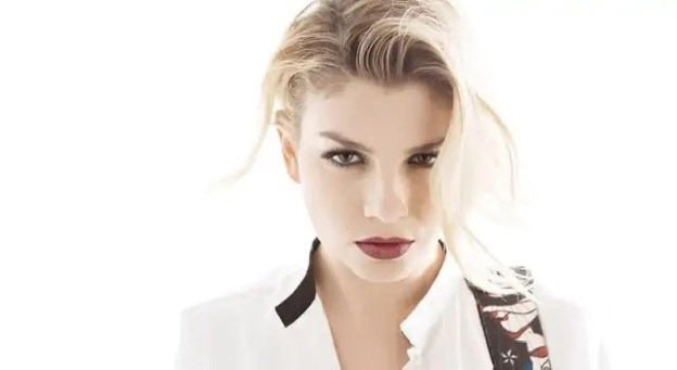 Emma Updates tweet media