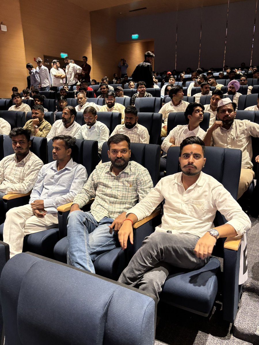अजय पाण्डेय ‘बागी’ tweet media