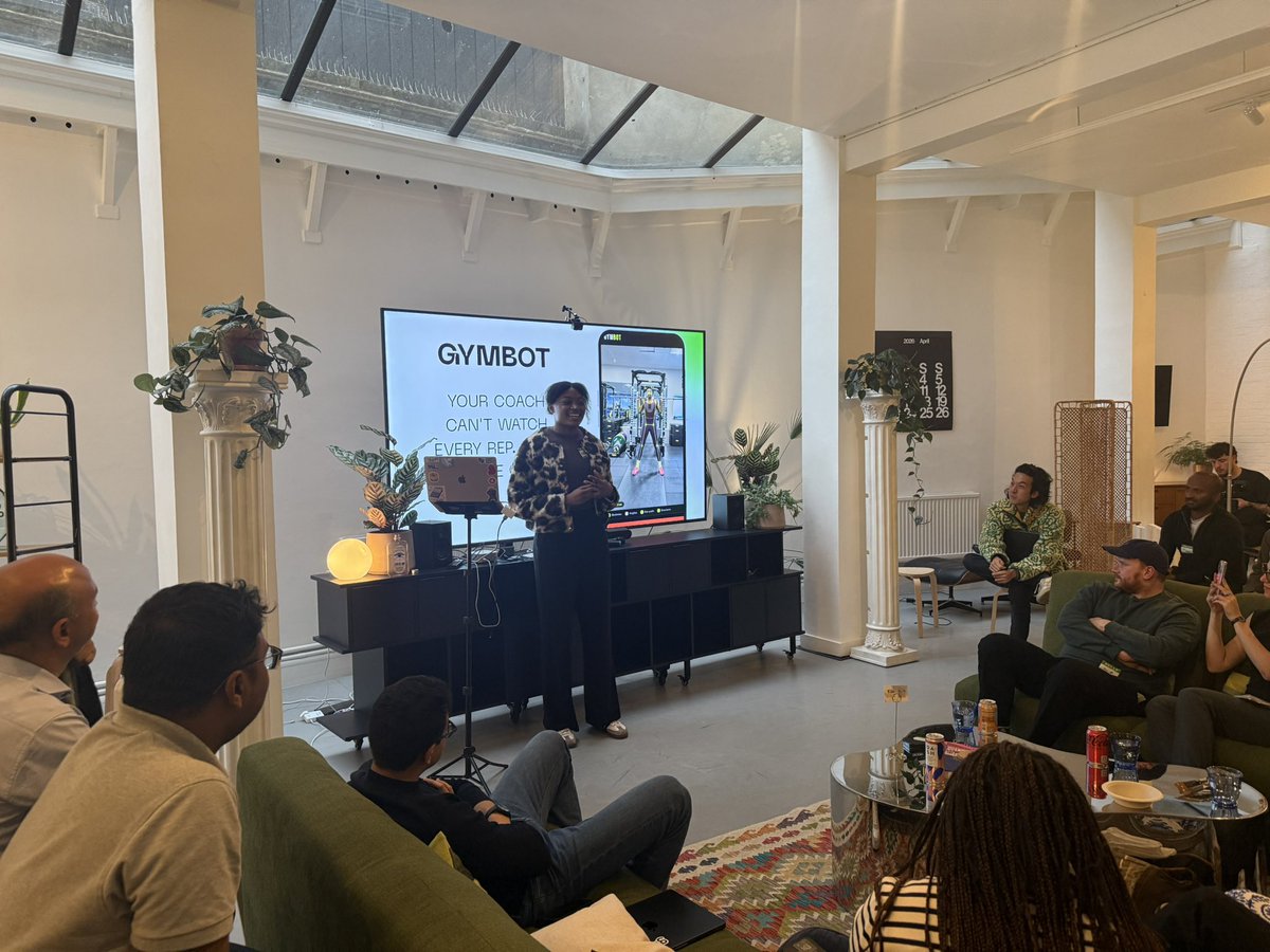 Sarah Drinkwater 🔮 tweet media