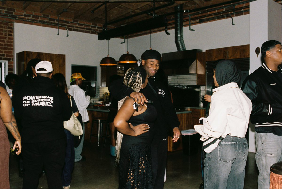 Peerspace tweet media