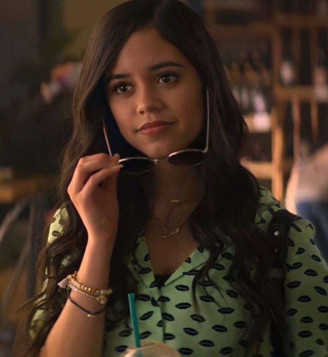 PreviouslySerie's tweet image. #Wednesday #You

⚠️ATENCIÓN⚠️

¡Jenna Ortega IBA A DEJAR LA ACTUACIÓN hasta… #You!

El personaje de Ellie Alves en 2019 la sacó de dudas e impulsó su carrera hasta aceptar protagonizar #Miércoles en 2022 tal y como explica en #BigBro:

“No sabía qué más iba a hacer. Nunca