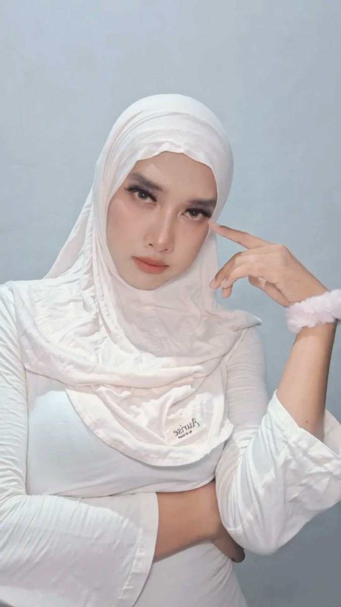 CantikaMela tweet media