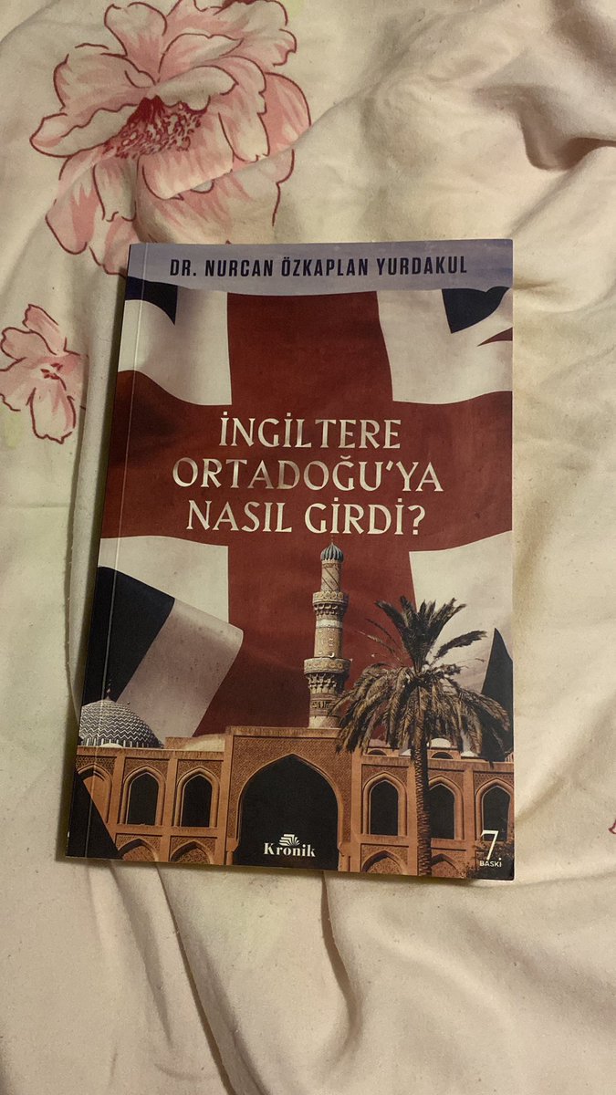 Kızlar ve ağlamamak için seçtiği yollar ￼🙂
