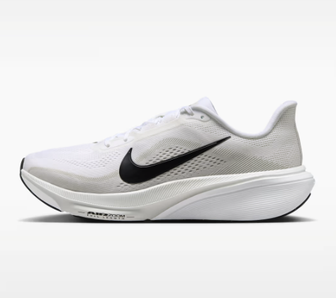 Heskicks tweet media