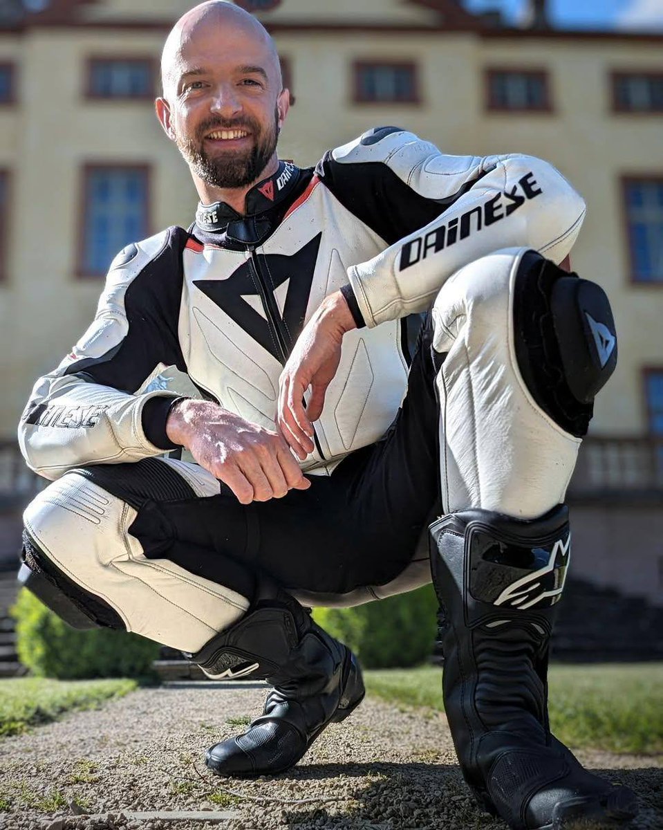 UnderYourControl 5k 🏍️ tweet media