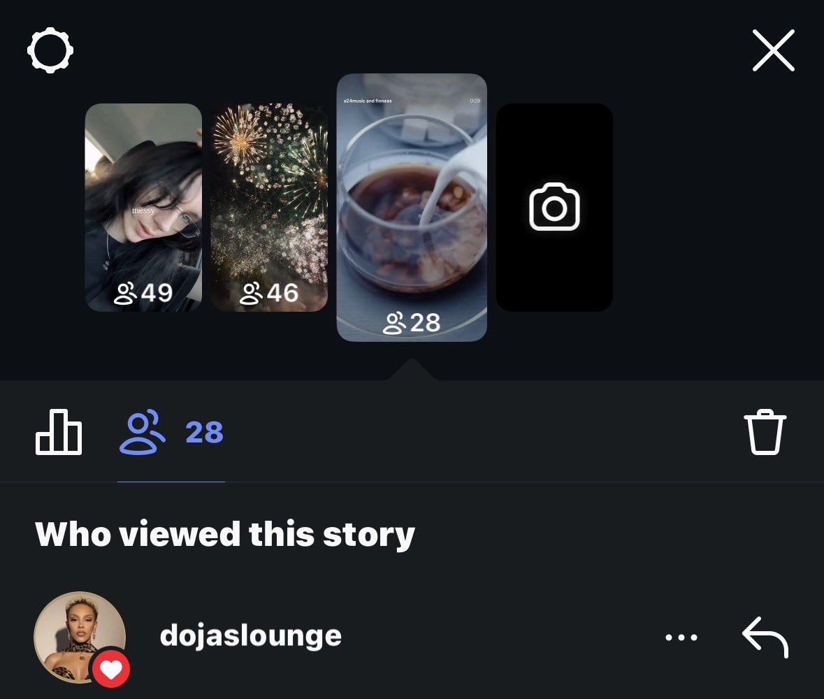 𝚊𝚛𝚒 IS SEEING DOJA tweet media