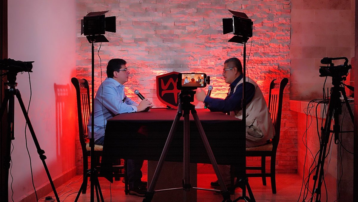 jac_detector's tweet photo. MIEDOTECA con Nacho Muñoz.
Conversaciones que trascienden el miedo.

Un honor compartir espacio en Miedoteca con Nacho Muñoz, un referente actual en la difusión de lo paranormal y continuador de una línea que marcó historia en La Mano Peluda.

#Miedoteca #NachoMuñoz #LaManoPeluda https://t.co/J87xsWEj2H