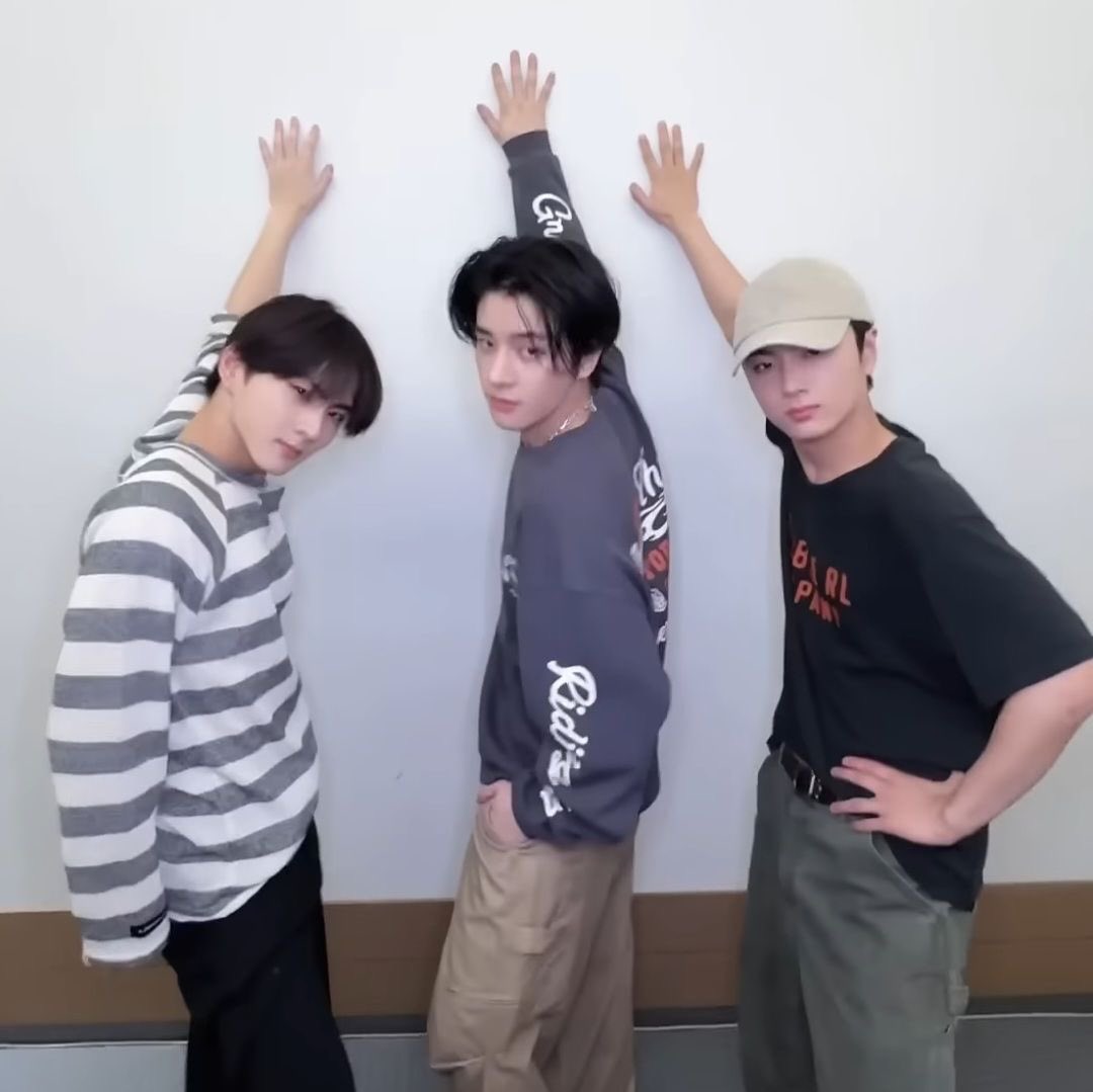 LUCKY 묵화 tweet media