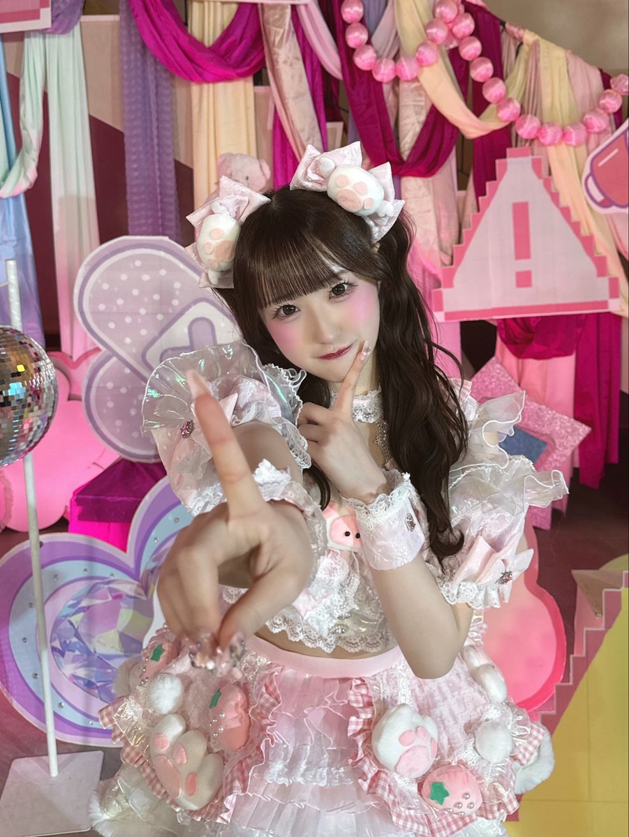 lvcharmnicoa's tweet photo. 今日はあいちゃんがサウナ行こ～～って誘ってくれたから行ってきたよദ്ദി𓈒 .ܸ .ܸ𓈒꒱໒꒱˖·
いっぱい汗かいたーーー！🧂՞ ՞
明日ついに会えるね♡♡
にこあのためにかわいく、かっこよくして来てね〰️🫰🏻
だいすき꜀𐔌՞꜆˶-    ̫ -՞𐦯꜆ ᶻ 𝗓 𐰁おやすみ💗 https://t.co/cfDZphanoF