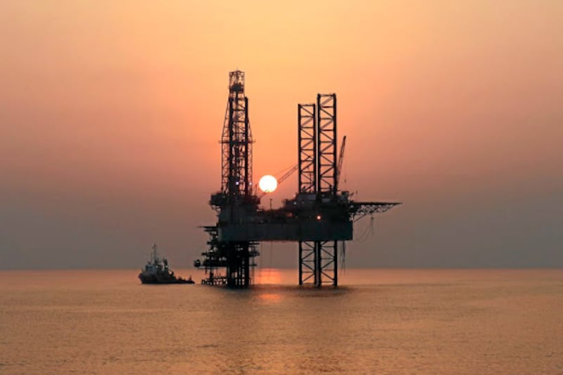 smmlibya's tweet photo. #Libya’s National Oil Corporation, with Repsol’s REMSA, confirmed a new oil discovery in #Murzuq Basin after drilling well J1-130/4. 
The well produces an estimated 763 barrels per day, signaling continued momentum in Libya’s upstream sector. https://t.co/DREoQjYJMt