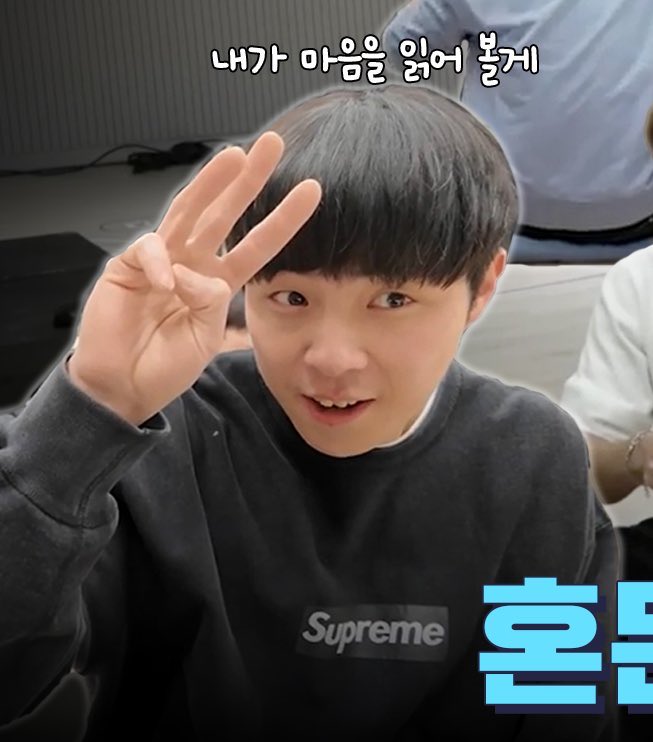 ᴍᴏᴍ tweet media