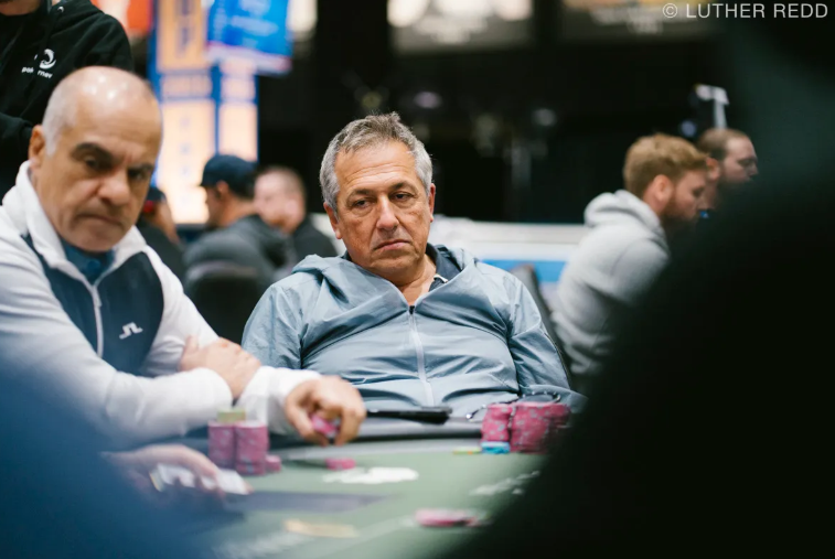 #TorneosEnVivo 🇨🇿

Roberto Sagra 🇦🇷 quedó 13° en el Evento #9 PLO European Championship de la #WSOPEurope y logró su segundo cobro en el festival. 

Noticia 👇
poker-red.com/noticias/deep-…