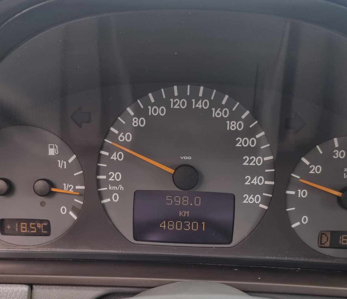 YETKİSİZ SERVİS tweet media