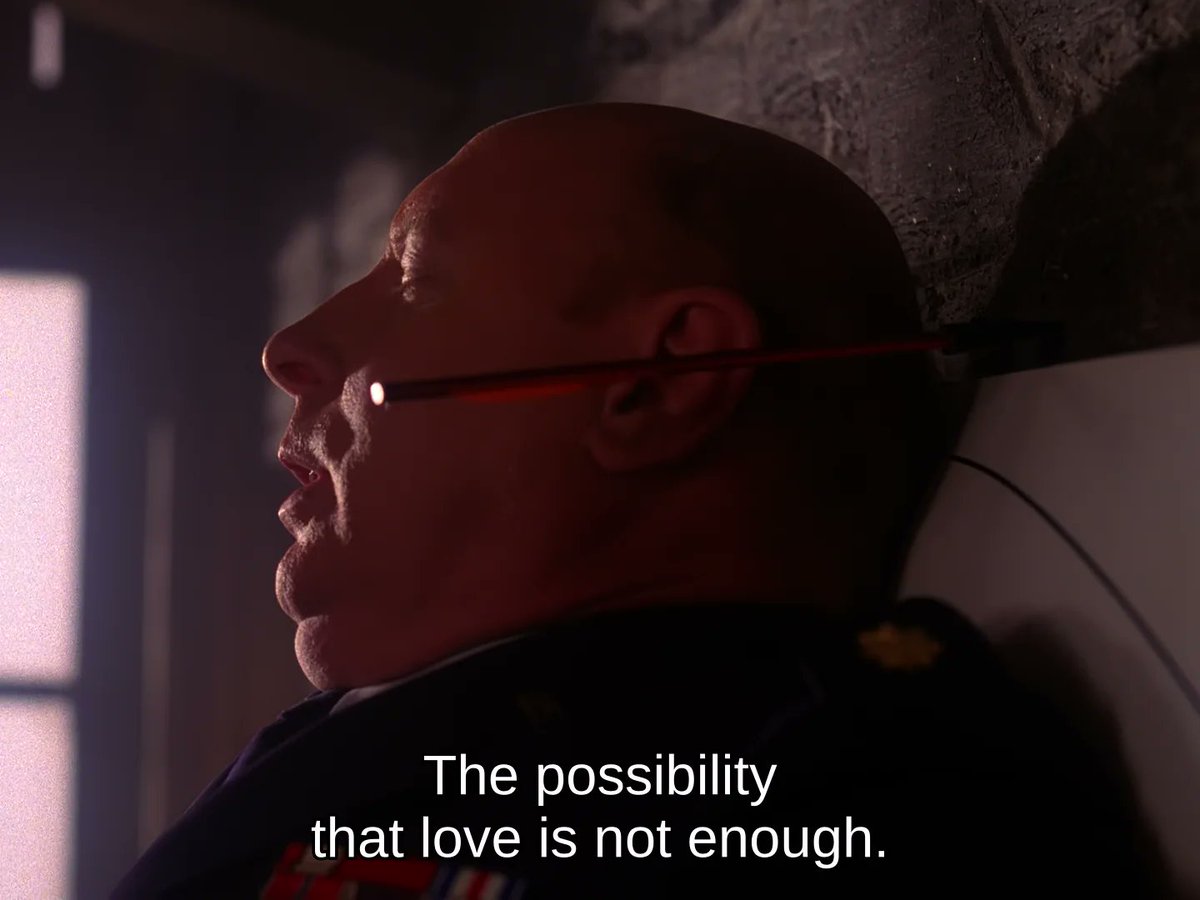 Twin Peaks - S02E20 - Frame 2066 of 2759