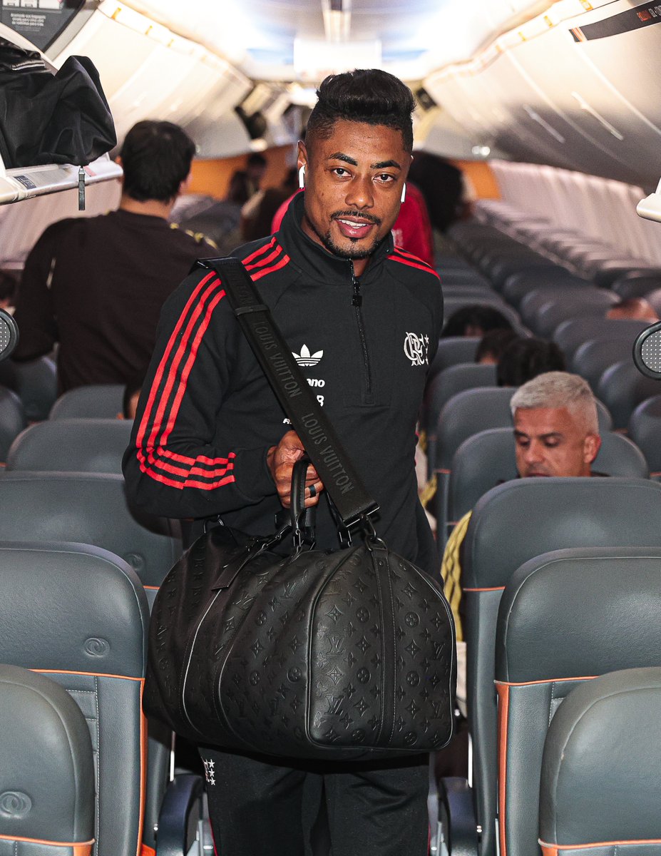 Mônica Alves tweet media