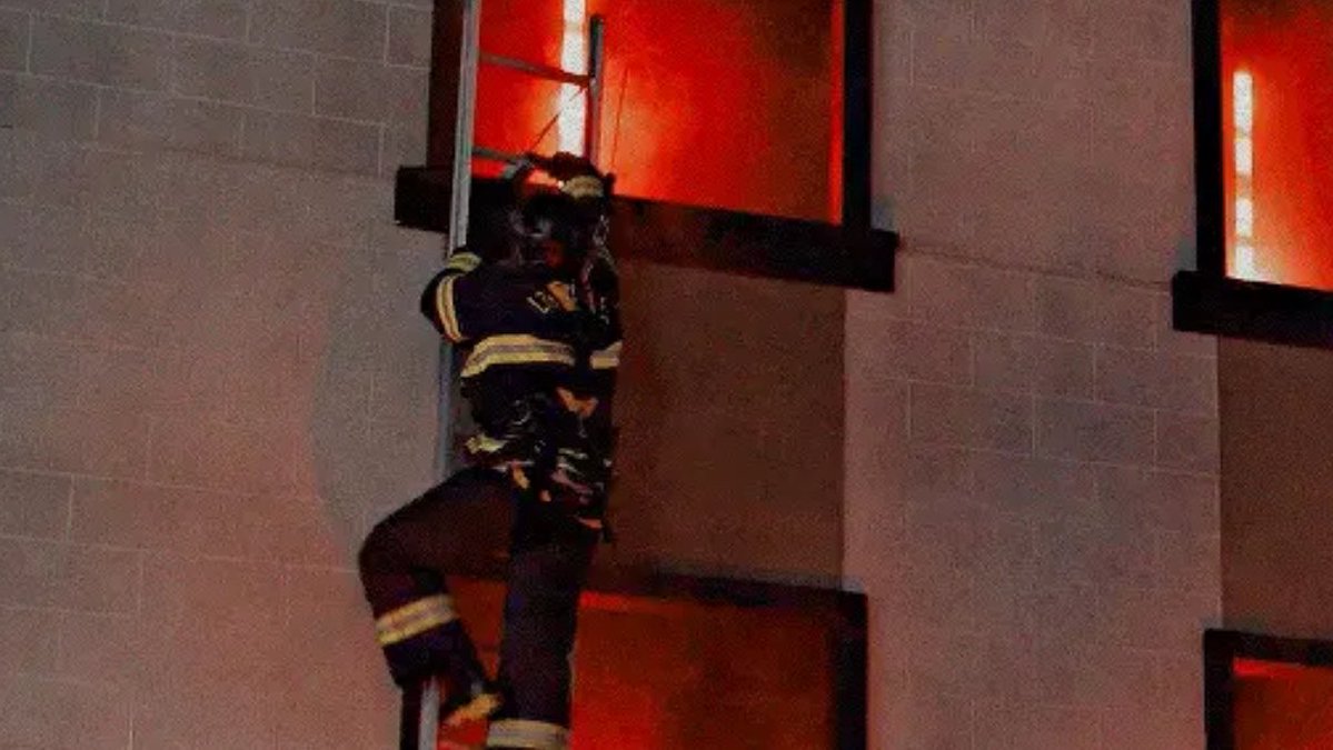 ”alright cowboy, go get em’”

”attaboy buck” 

- eddie diaz