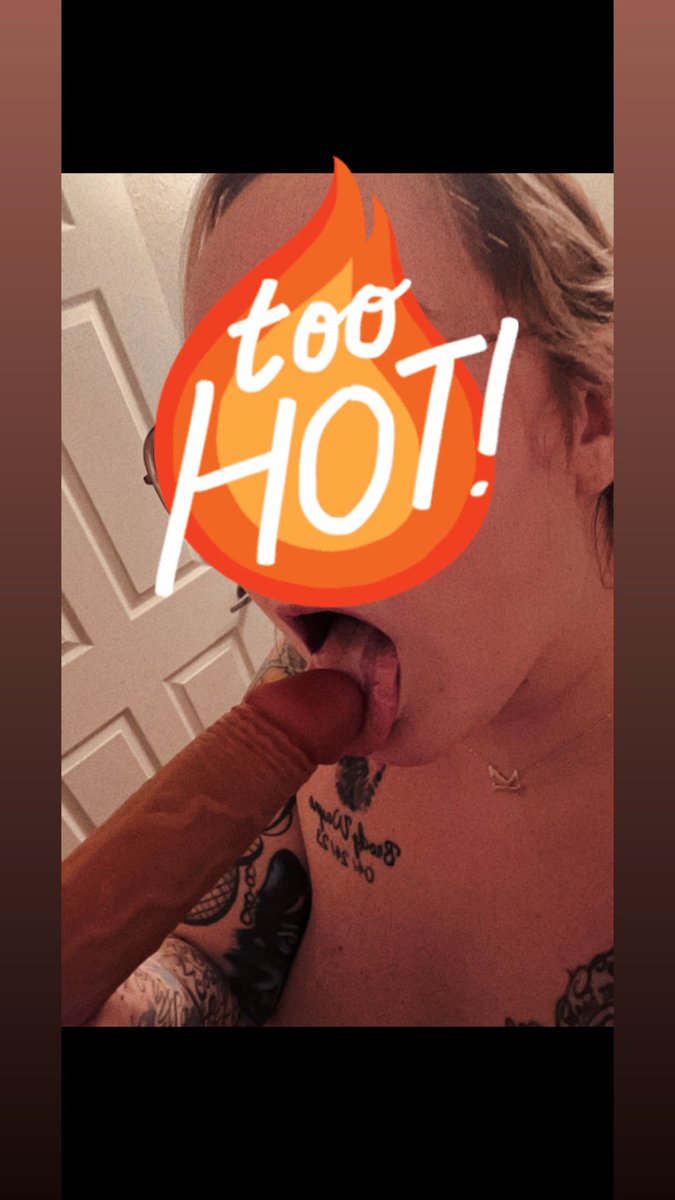 Milfinaround69's tweet photo. Wishing this was you. 😈 wanna see more? Add me on snap. It’s the pinned tweet on my page loves let me fulfill your desires 💦 #milf #horny #thick https://t.co/8d8x29zM0I