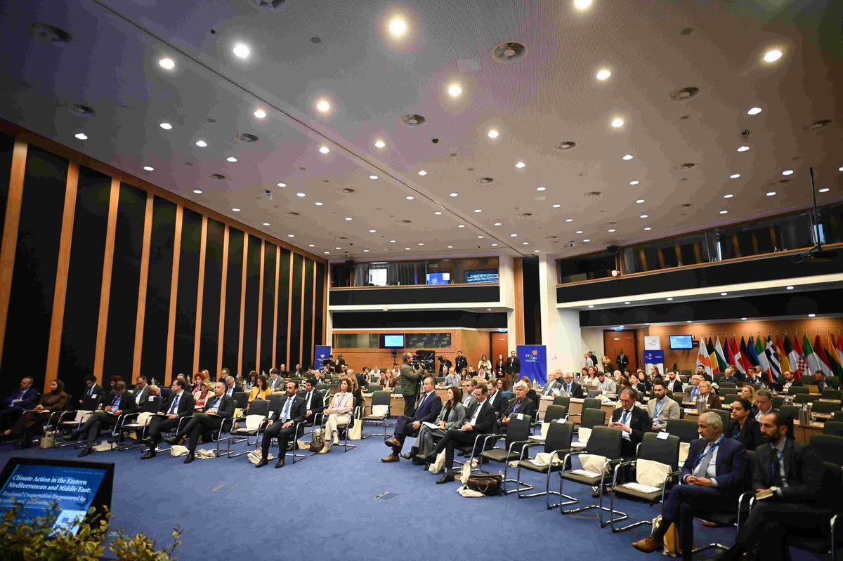eapeyitou's tweet photo. Proud to lead panel on 'Science Diplomacy for the #EMME region:governance, law&amp; political barriers" organised by @CyprusInstitute under auspices of @CY2026EU. Excellent discussion w/ @NewshaAjami, @tgeorgakopoulos, T. Zandberg and Prof. D. Lacroix. #climateaction cannot wait! https://t.co/Z22oeEegvM