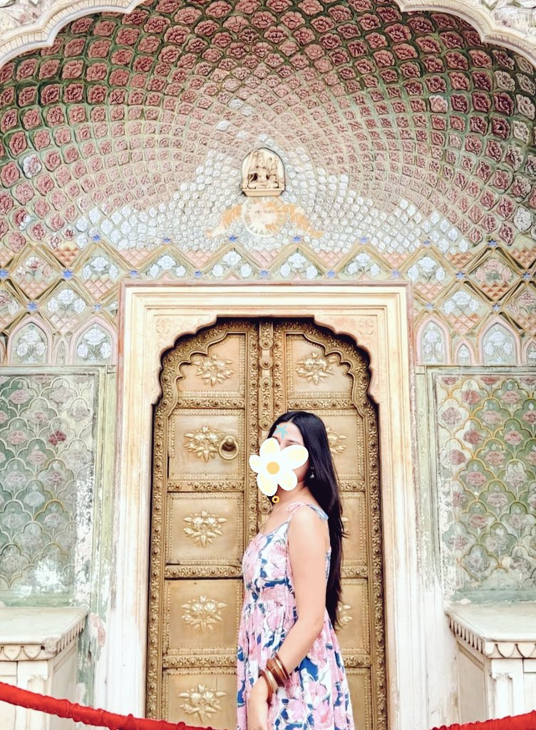 Archita_shri08's tweet image. It's a time to say to you supportive guys a
Belated
🌇शुभ संध्या 🌇 
डूबते सूरज के साथ दिन की थकान को विदा करें,
और सुकून भरी शाम को अपने ख्यालों से रोशन करें 🌙💫
#EveningVibes🌕 #PeacefulMoments🌛 #PositiveThoughts 🎑