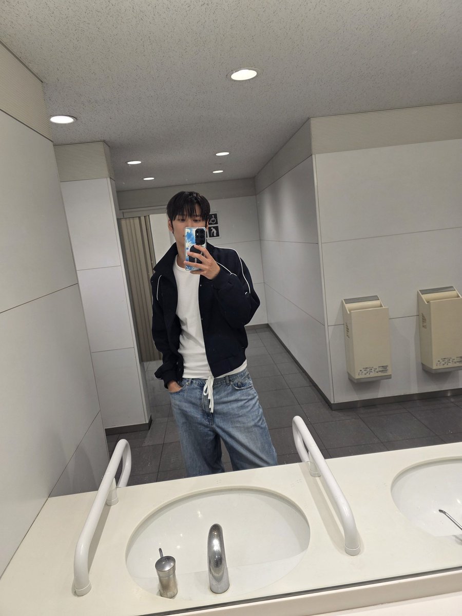 은♡i… tweet media