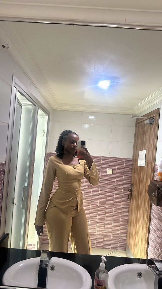 madam💋 tweet media