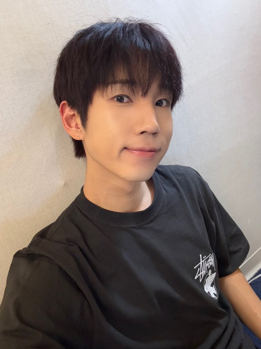 _sungkook's tweet photo. 🩷 https://t.co/QZ2608yhAZ