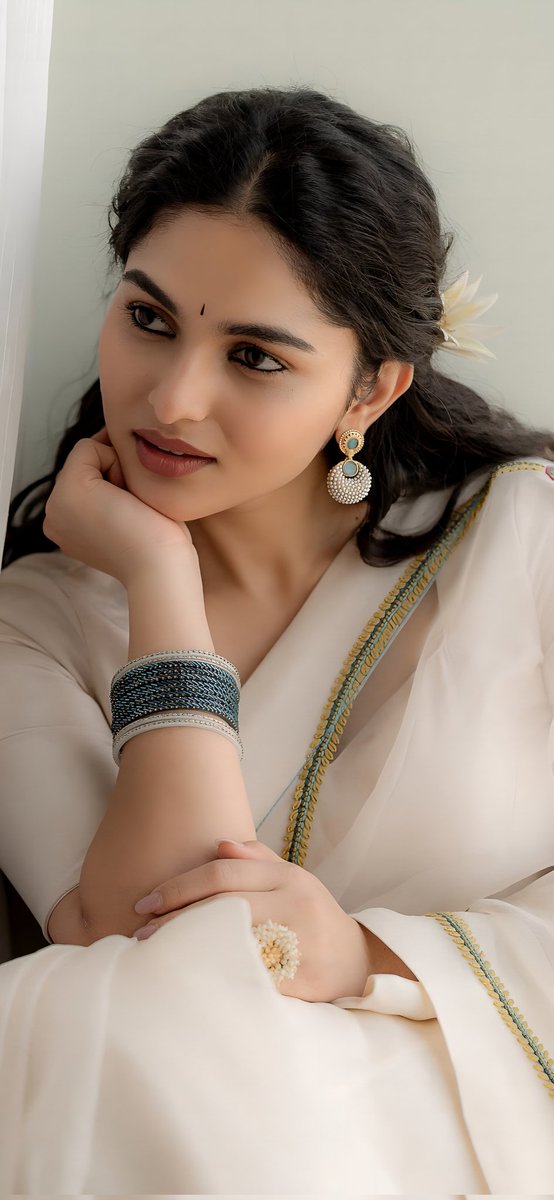 Mallu153022's tweet image. Kayadu 🥵

#KayaduLohar #KayaduLoharhot #kayadu