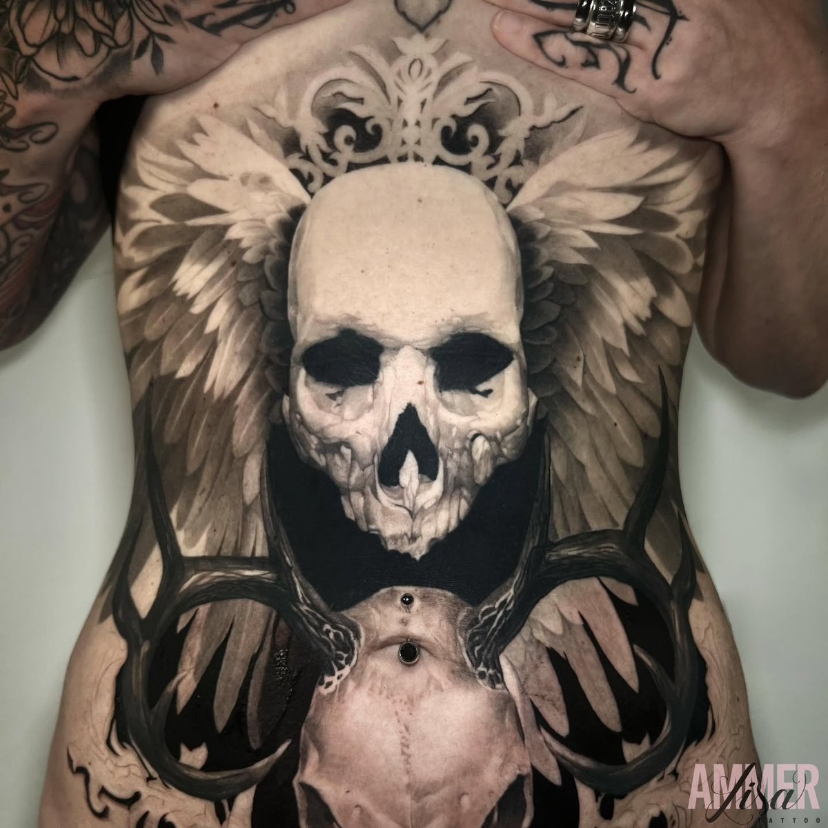 dermalizepro's tweet photo. Stunning skull piece done by Dermalize Pro Team Arist @lisaammertattoo What do you think about it? Protect Your Art! π #dermalizepro https://t.co/gy4gsz8faD