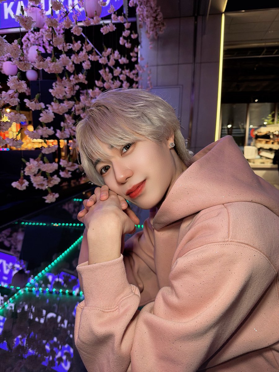 ましろ tweet media