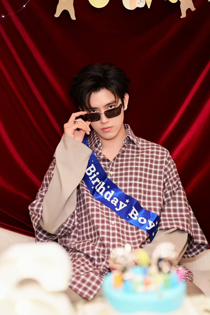 selfolssi ♤ tweet media