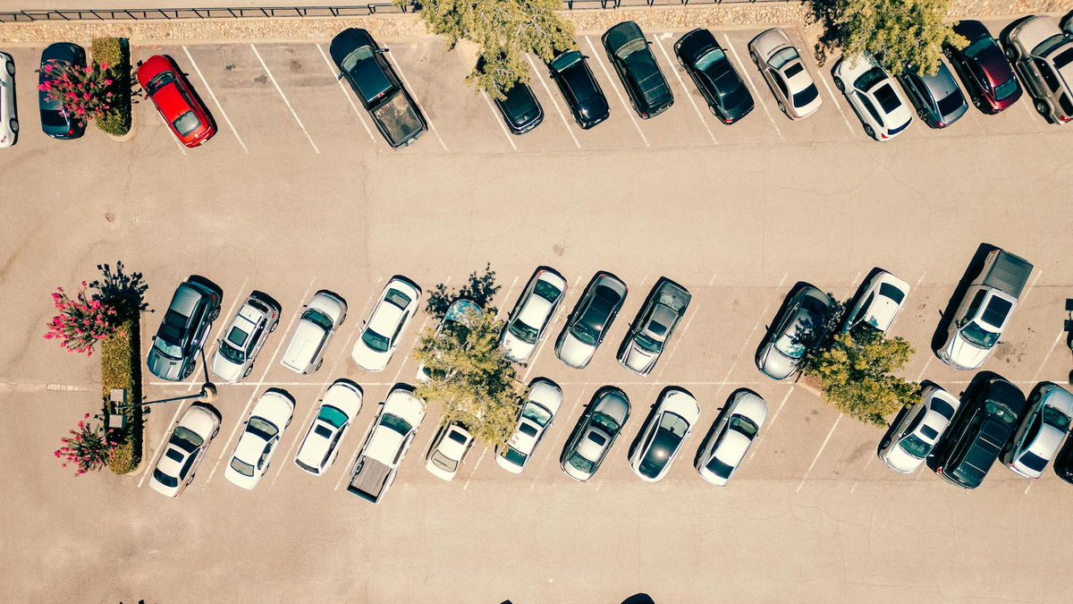 ITLupdates's tweet image. Cyber, weather, and organized theft are reshaping dealership risk. 'Auto Dealerships Face Growing, Complex Risks' by Rajni Kapur offers key broker guidance.
bit.ly/4slap9A

#AutoInsurance #Insurance #Theft #Mitigation #Liability #Insurance #Brokers #Agents