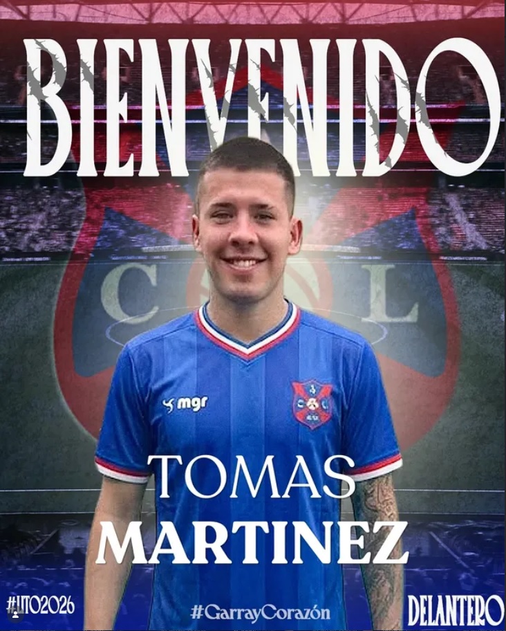 FutbolistasAXEM's tweet image. #MercadoAXEM 🇺🇾
El defensor Felipe Vallejos (20 años, ex @ClubDefensayJus) y el delantero Tomás Martínez (24 años, ex @CSyDFlandria) son refuerzos de #Lito. Ambos tendrán su primera experiencia en el exterior