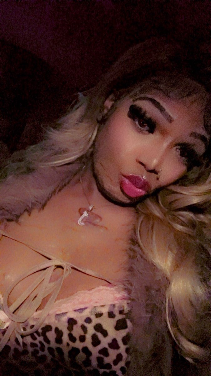 nikadoll22's tweet photo. I will leave Yu on read tho #trans #baddie https://t.co/R6r2D4UP8R