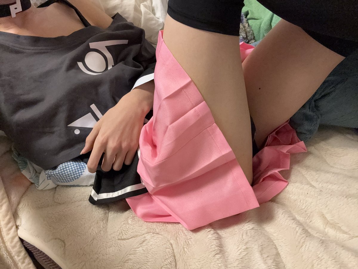 眠々蝉 tweet media