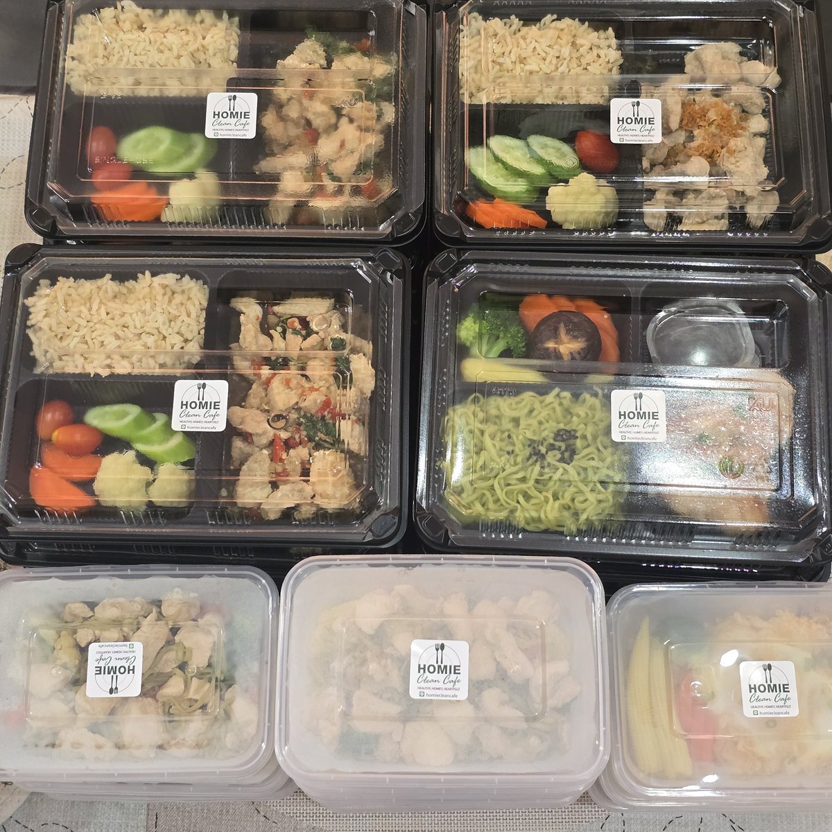โปรพิเศษรับสงกรานต์‼️เซ็ทเมนูขายดี 5 กล่อง เพียง 399 บาท

💚 ข้าวไก่ทอดกระเทียม
💚 ข้าวหน้าสุกี้ไก่ไข่ตอก 
💚 เส้นหมี่คลุกไก่ฉีก 
💚 ข้าวกะเพราไก่ 
💚 ผัดบะหมี่หยกน้ำมันหอย

สงกรานต์นี้ใครอยู่กทม ไม่ได้ไปเที่ยวไหน อยากทานอาหารคลีน สามารถสั่งไปเก็บไว้ทานยาวๆ ได้เลยนะคะ 😊