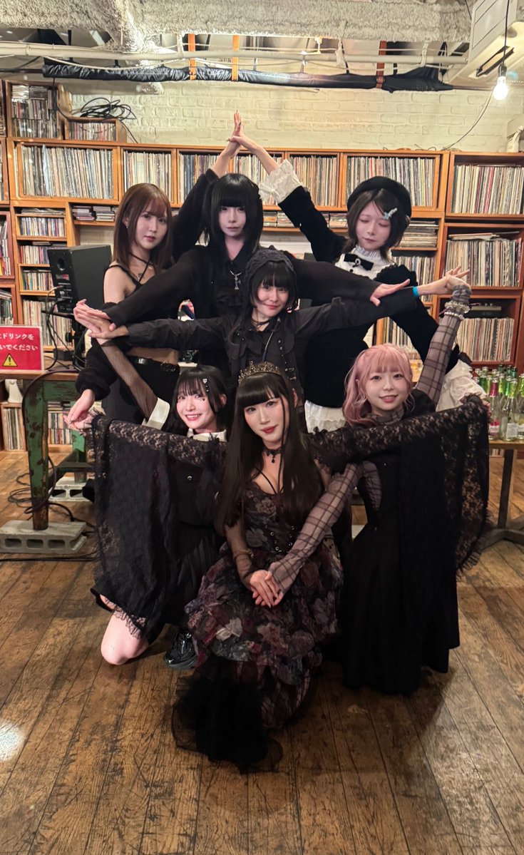 𝘿𝙅 𝘾𝙐𝙍𝙀𝘽𝙇𝘼𝘾𝙆 tweet media