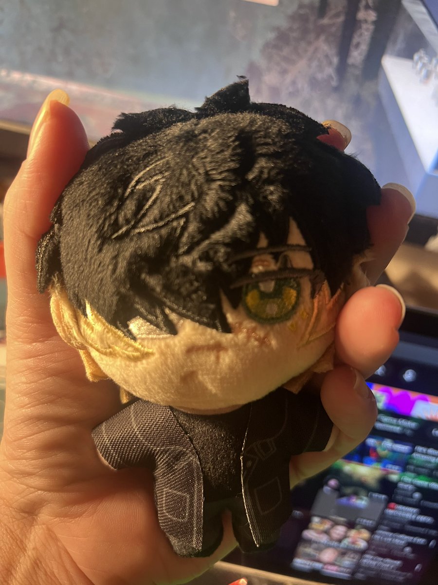 𝖄𝖚𝖗𝖎𝖎 𝖁𝖆𝖑𝖊𝖓𝖙𝖎𝖓𝖊 | HIATUS | tweet media