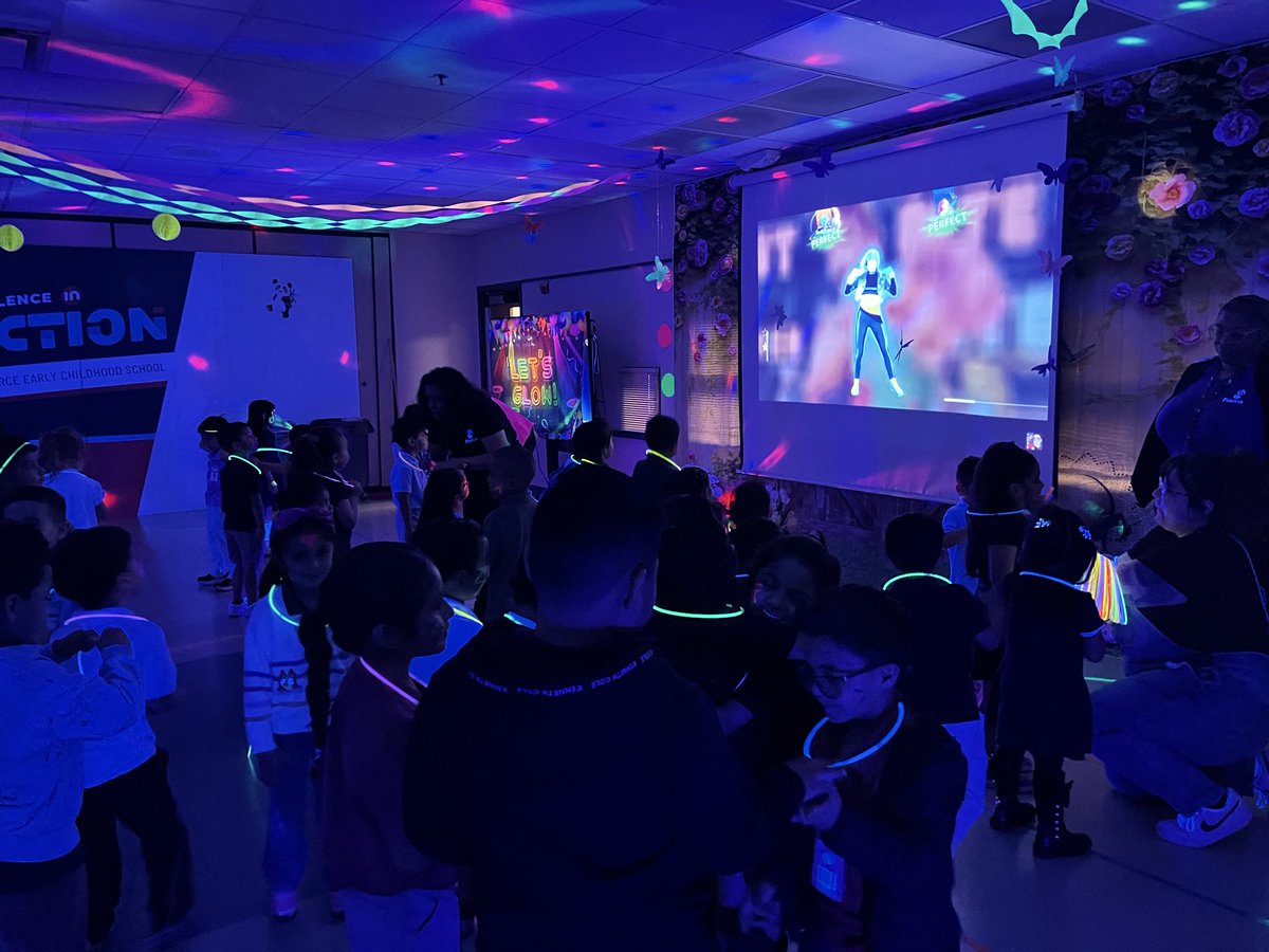 PierceECPandas's tweet photo. Glow Dance Party!  AttenDANCE!!! 🫶🏼💜🐼@LindaTorresRan1 @RamirzMichelle https://t.co/S0O0FSVcJR