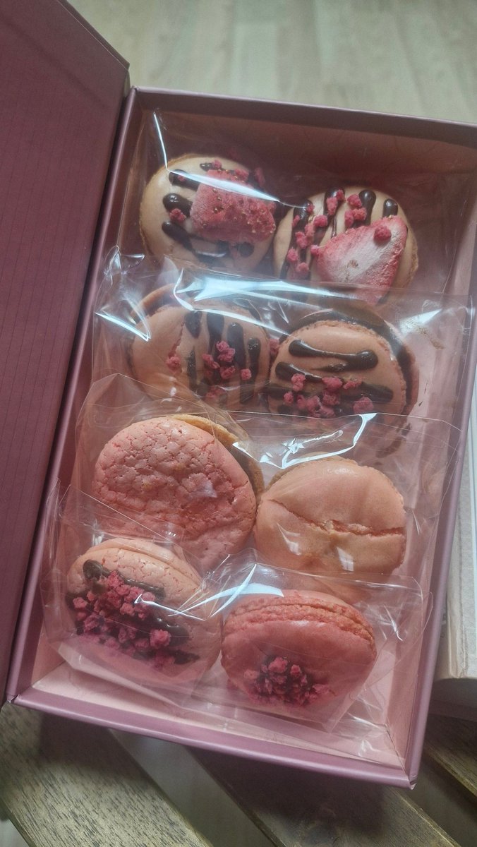 흰백환도상어 tweet media