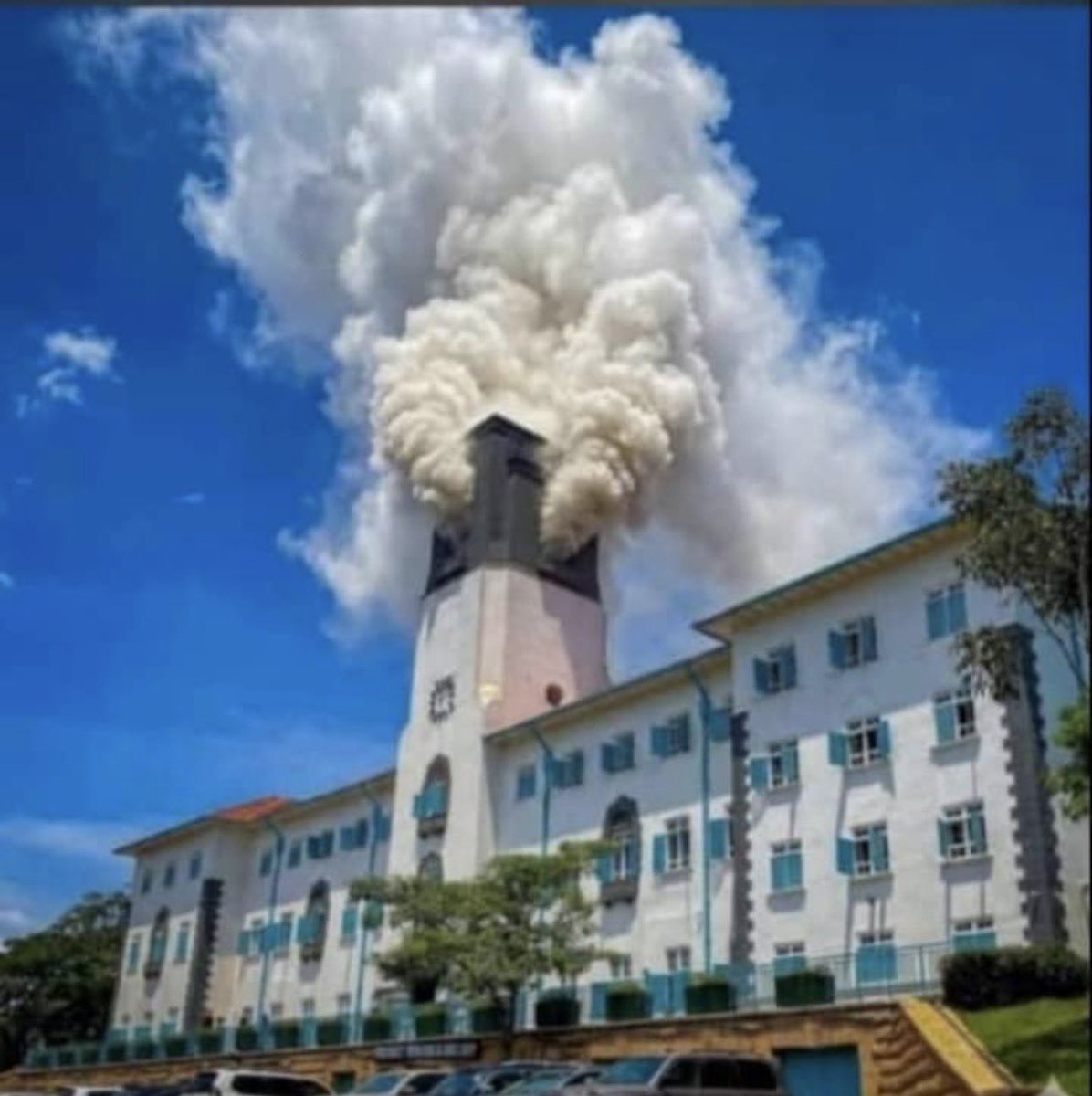 𝐁𝐑𝐔𝐂𝐄 𝐊𝐁 tweet media