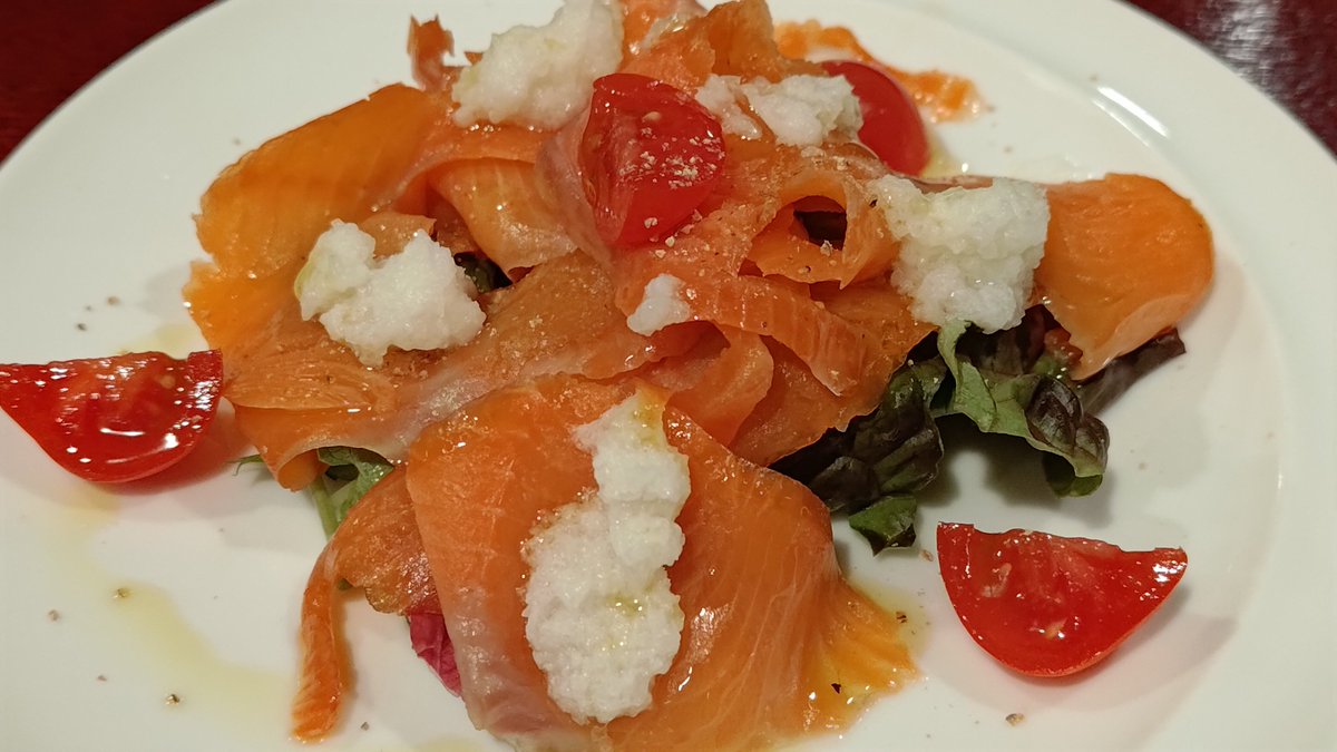 とらば tweet media