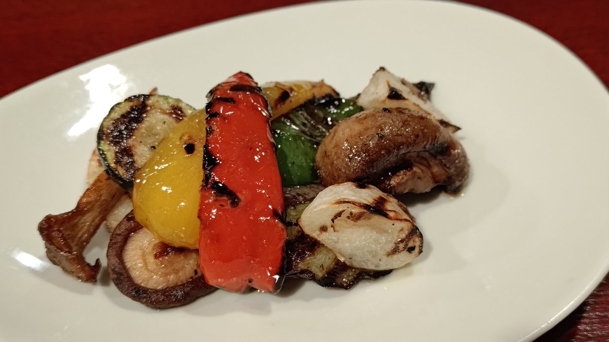 とらば tweet media