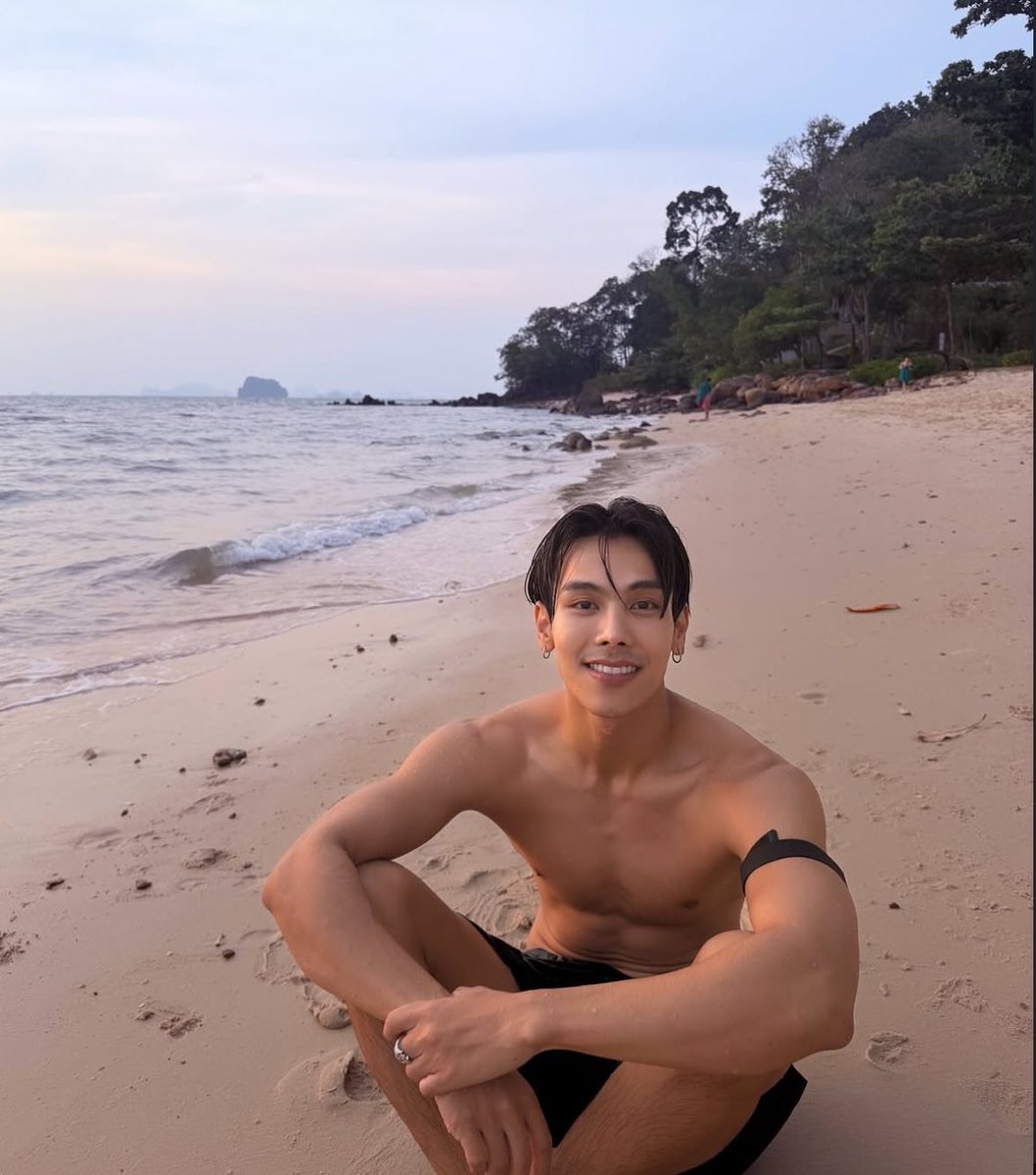 norsoryorlor tweet media