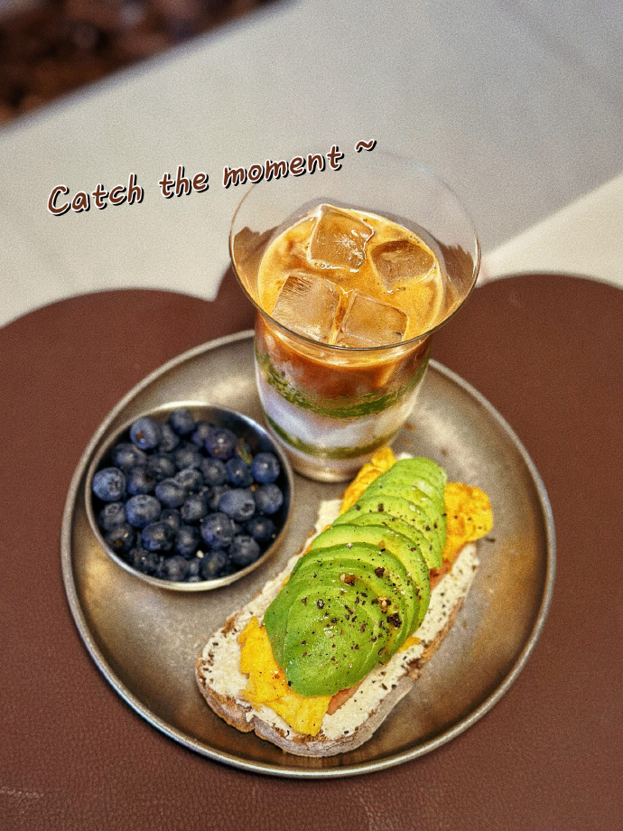 kinleycobin tweet media