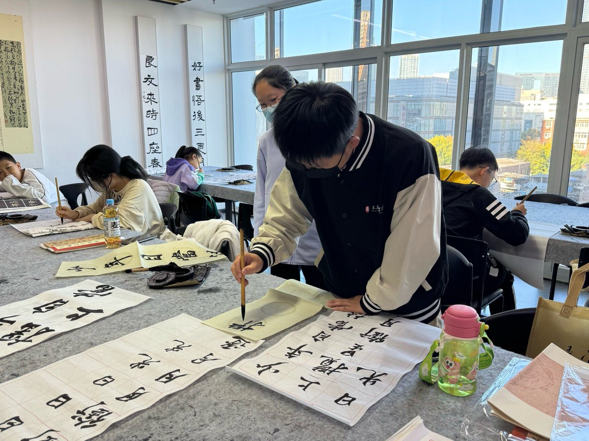 Simon Vincent tweet media