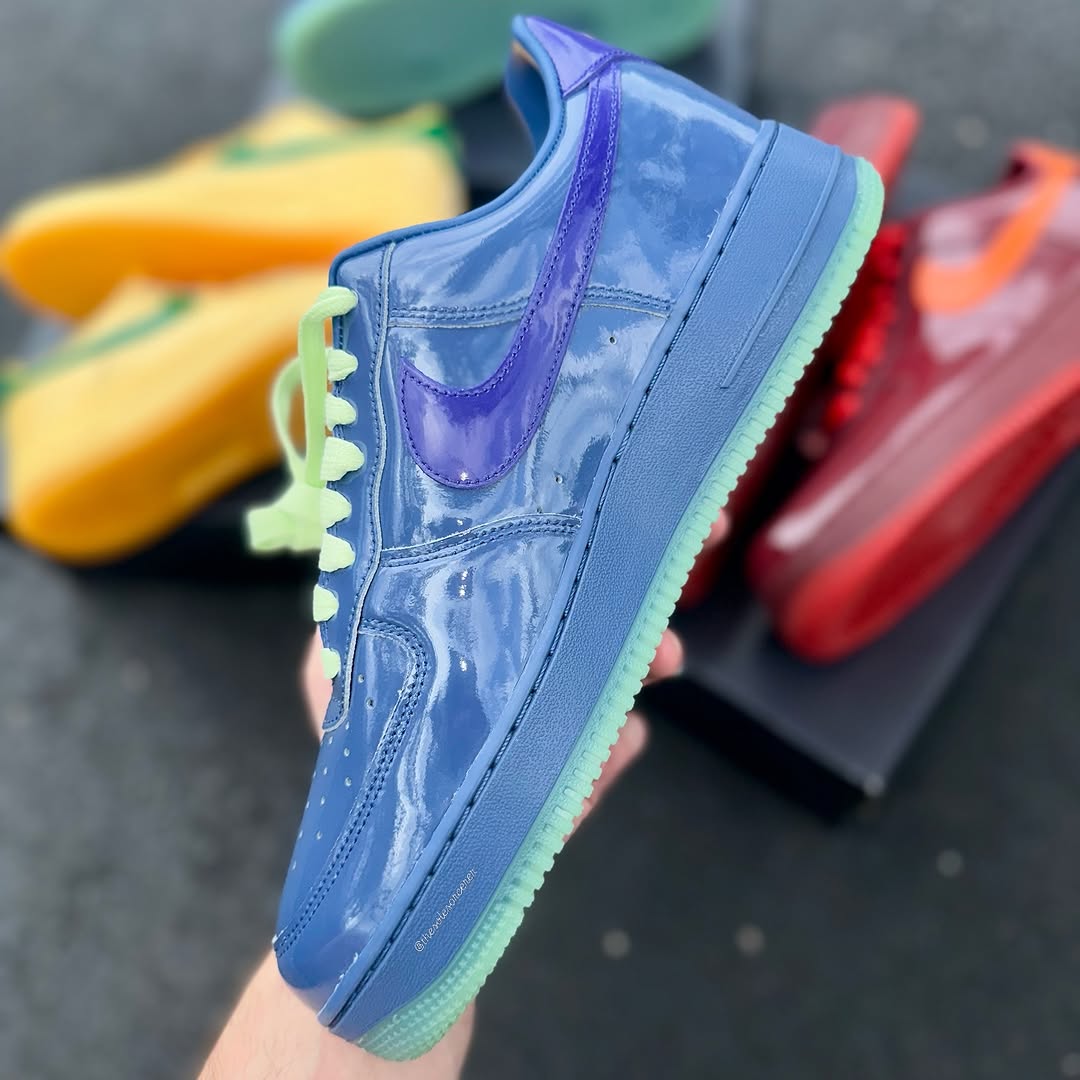 JustFreshKicks tweet media