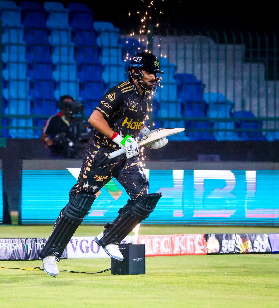 ayeza 𓍼ོ tweet media